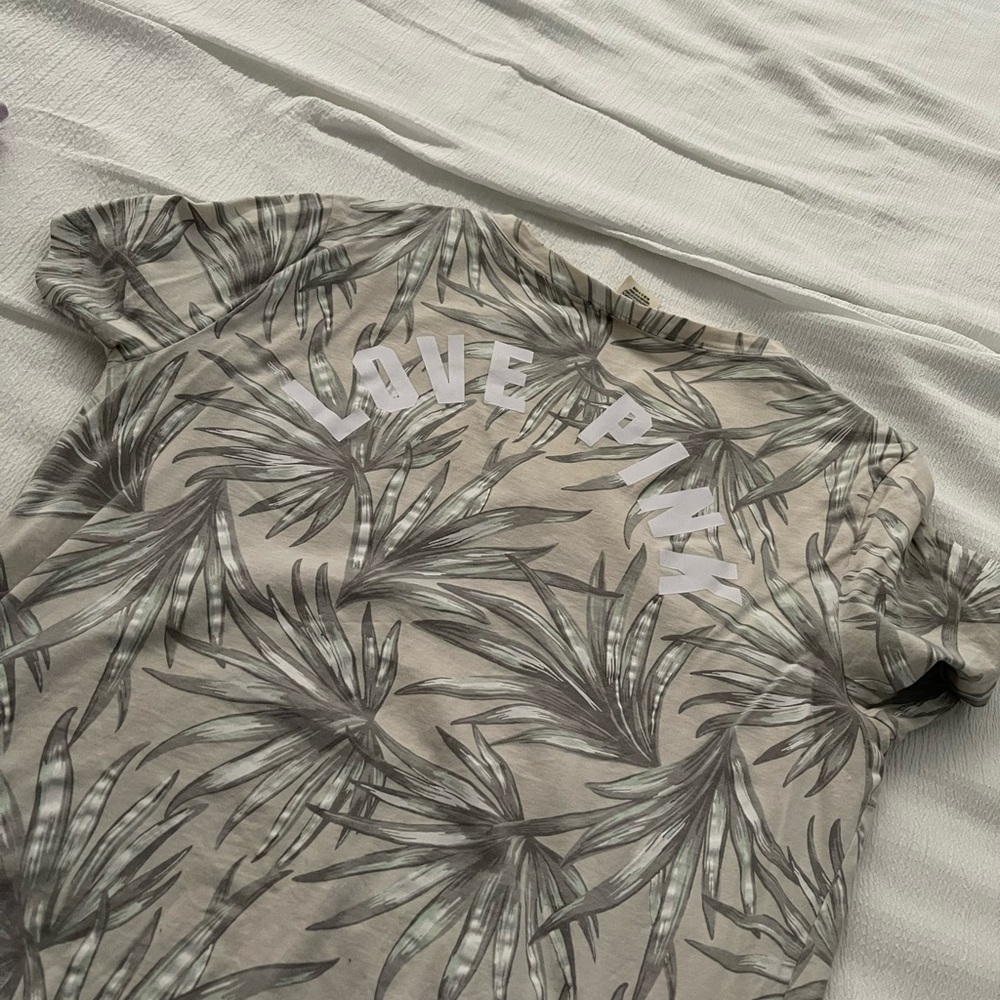 Pink tee - Picture 3 of 3